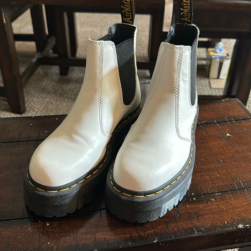 Dr.Marten Chelsea Platform Boots